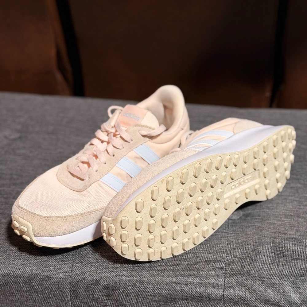 adidas Run 70s Retro Sneaker Wonder Quartz Chalk White [Size7]